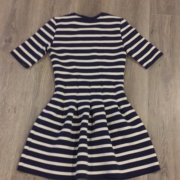 The Gap Dress - Picture 2 of 2